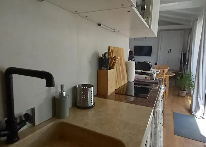 Place For Two By Guide Ριέκα